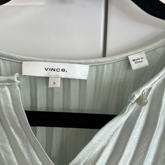 Vince top - Picture 2 of 3